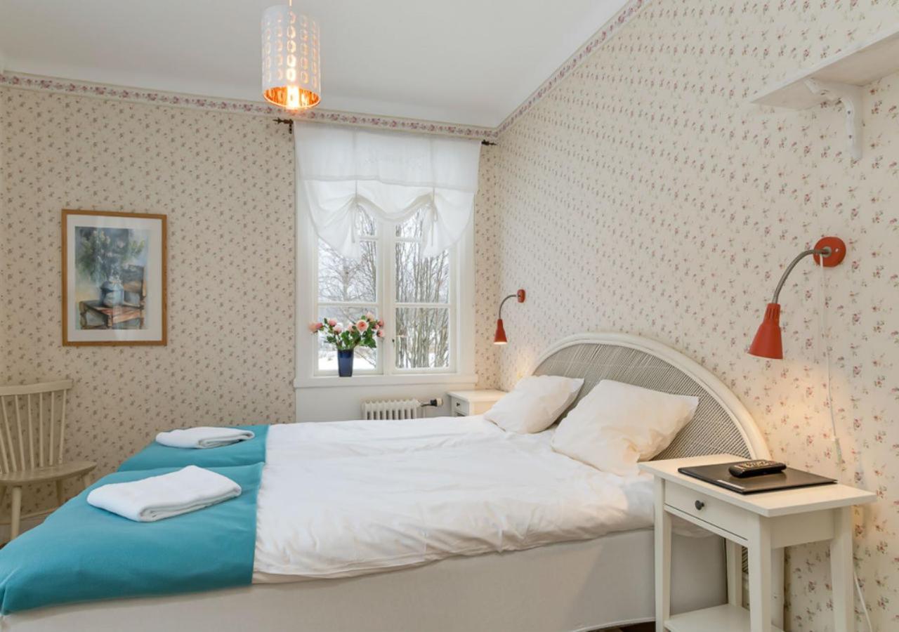 Malmgardens Vandrarhem B&B Strängnäs 外观 照片